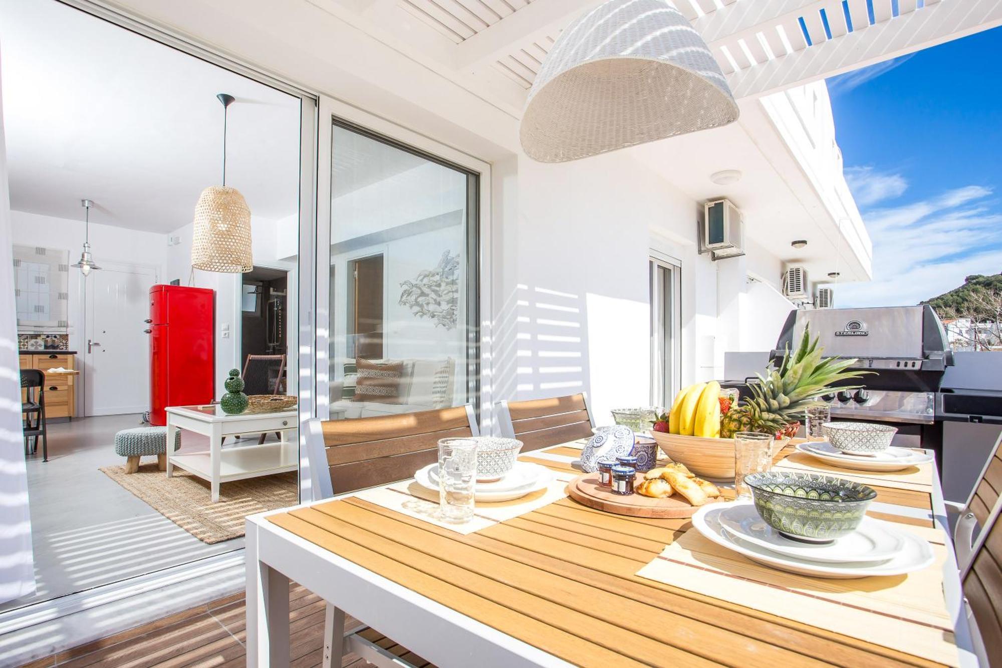 Euphoria Luxury Apartment ฟาลิรากี ภายนอก รูปภาพ